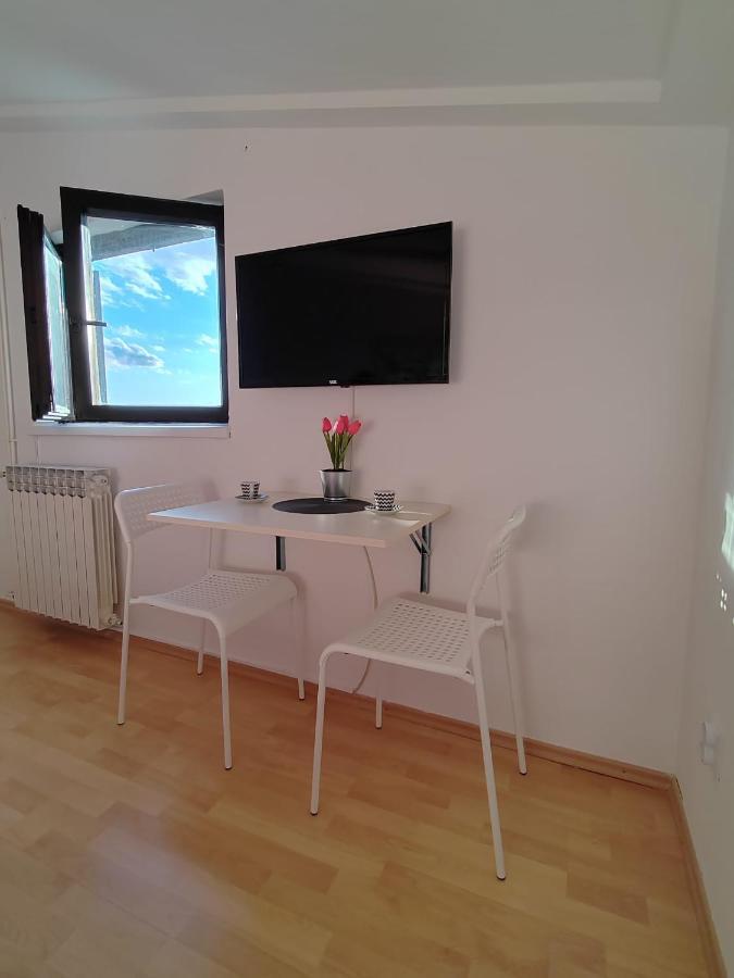 Guesthouse Resan Medulin Exteriör bild